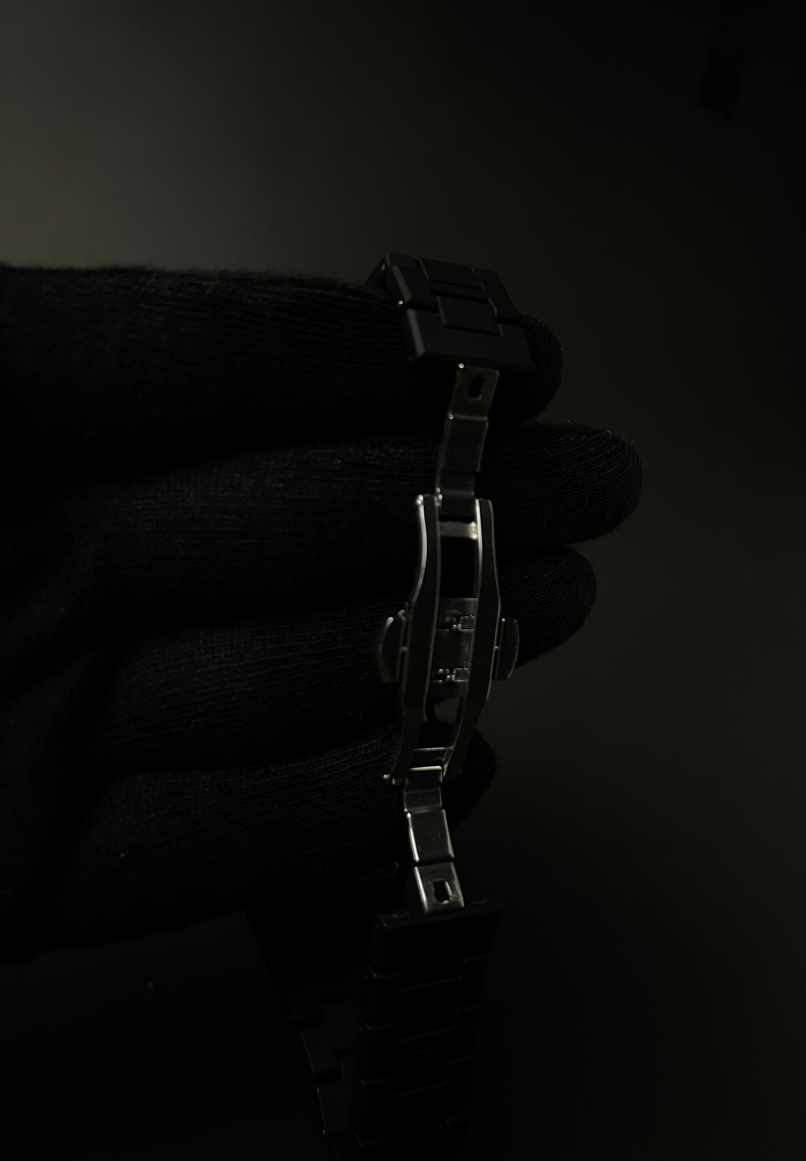 BLACK AURA WATCH