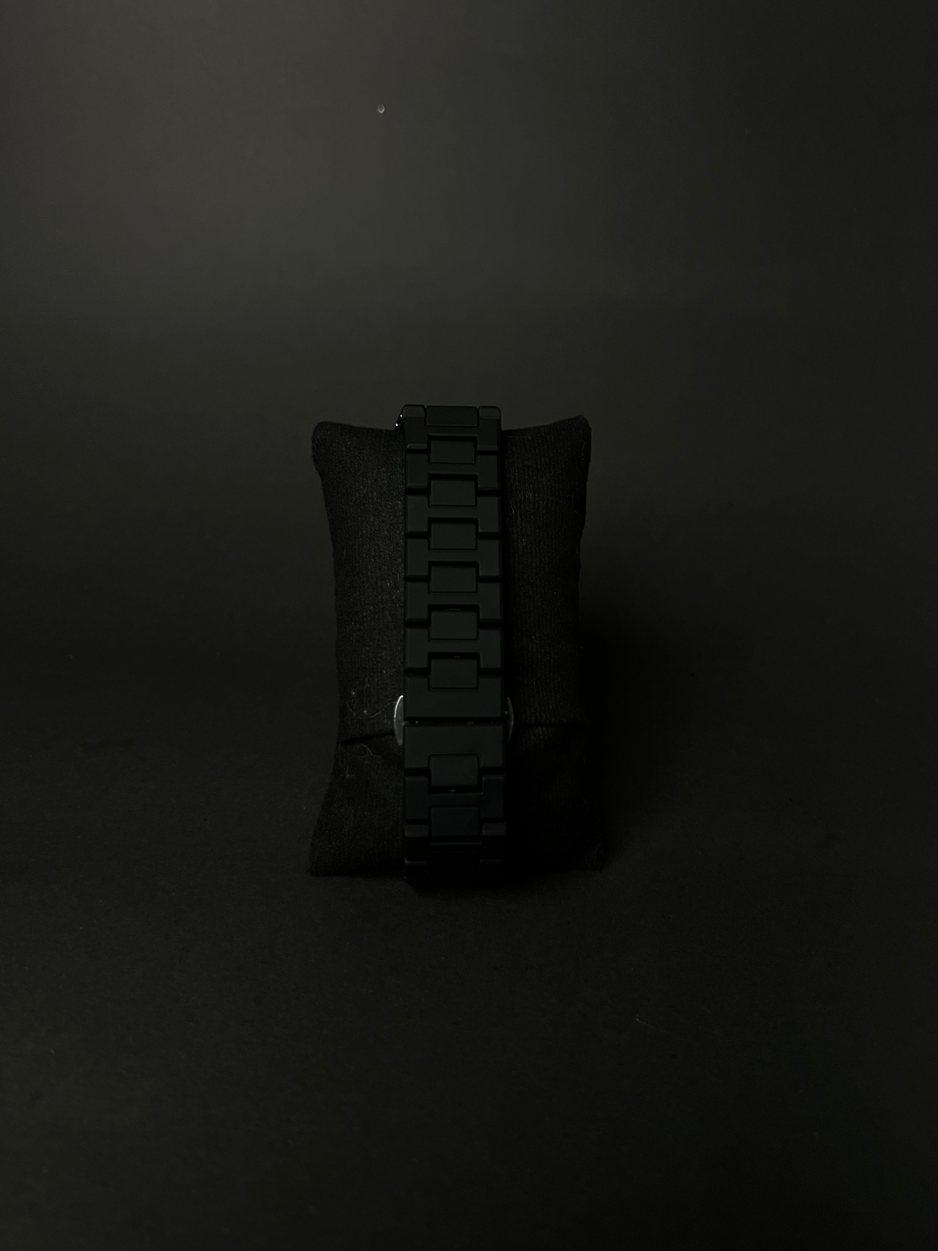 BLACK AURA WATCH